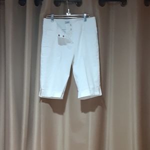 Cache size 4 Bermuda shorts